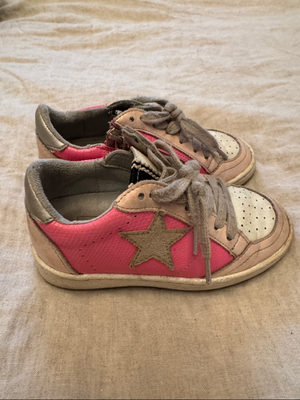 ShuShop Pink and Gray Star Detail Kids Sneakers